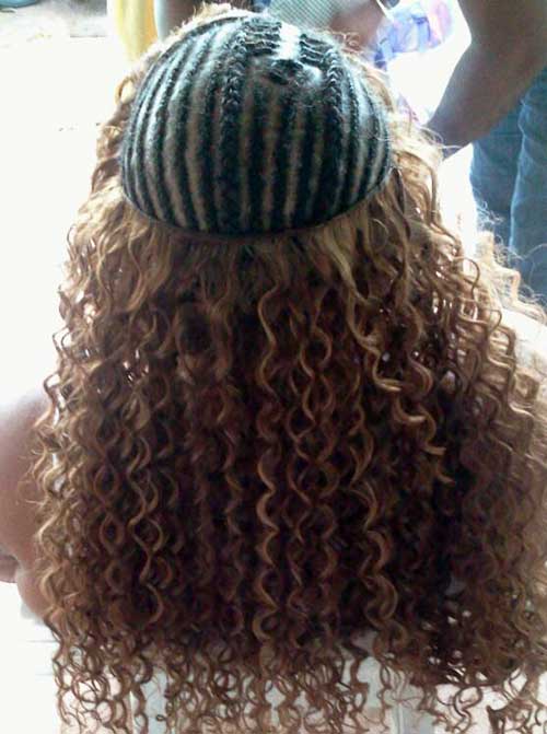 Manutenção do Mega Hair Cacheado: Dicas Essenciais para Fios Saudáveis e Naturais