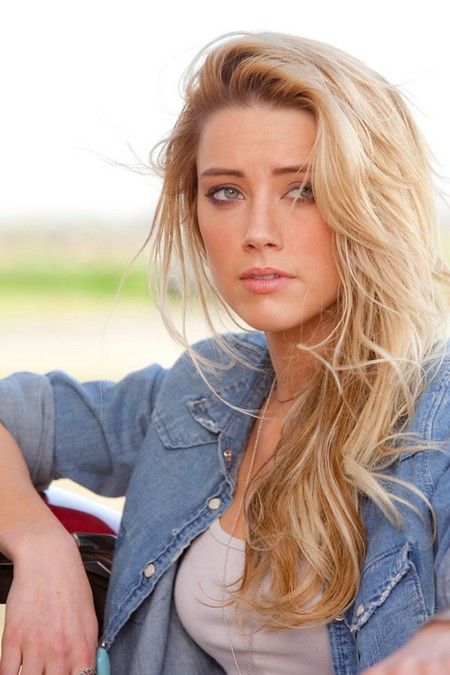 Guia completo: O estilo 'garota durona' de Amber Heard em Fúria Sobre Rodas