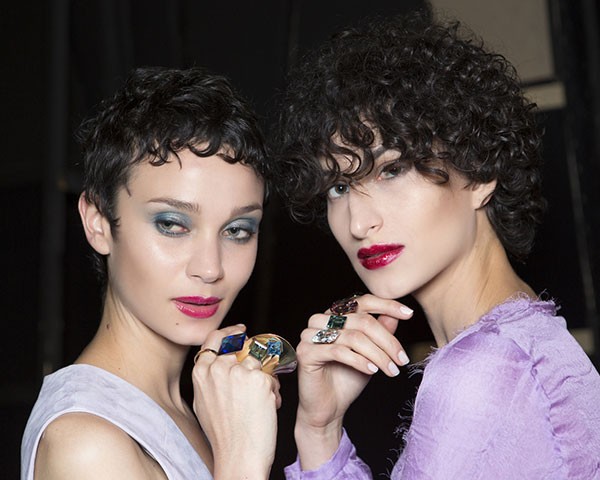 Shaggy Hair e Wolf Cut: O Guia Definitivo para Cabelos Ondulados