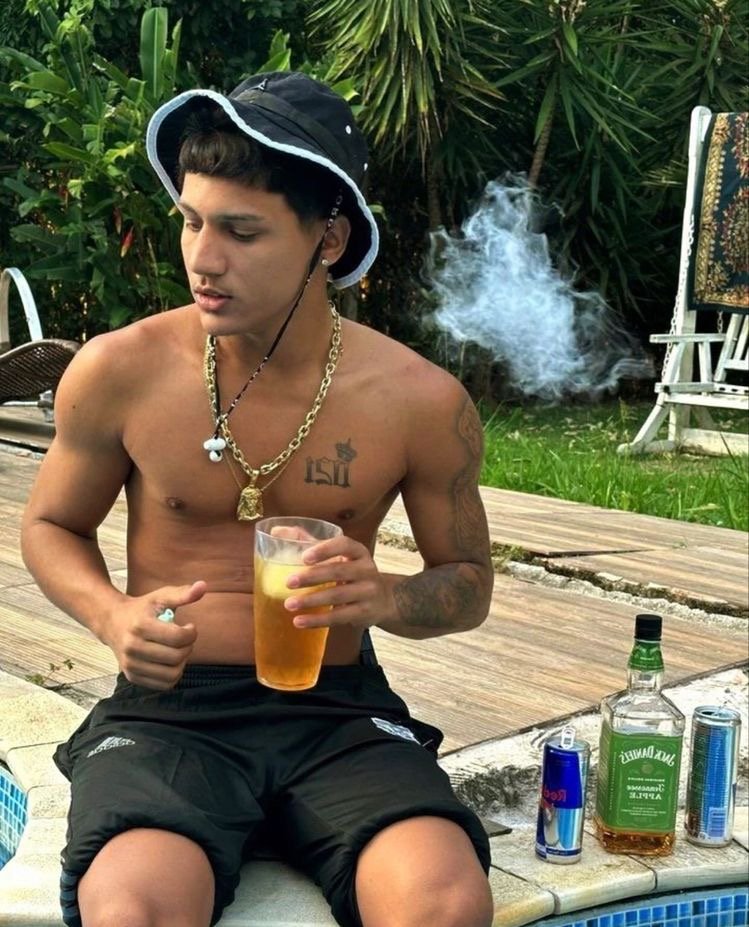 Inspirações de Cabelo Masculino: O Estilo 'Cria' do Richard Ríos