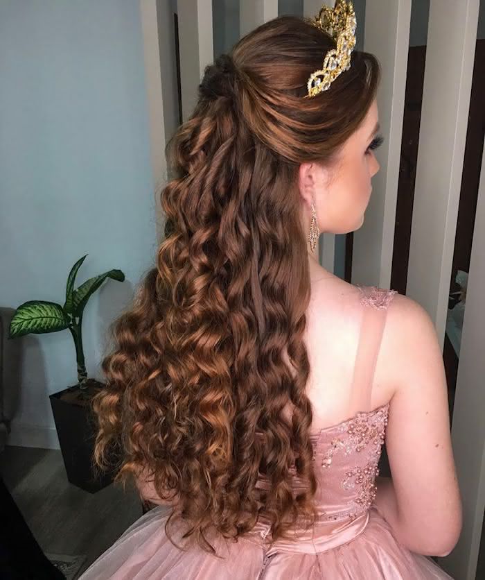 Dicas Essenciais para Fixar a Coroa de Debutante e Dançar a Valsa Tranquila