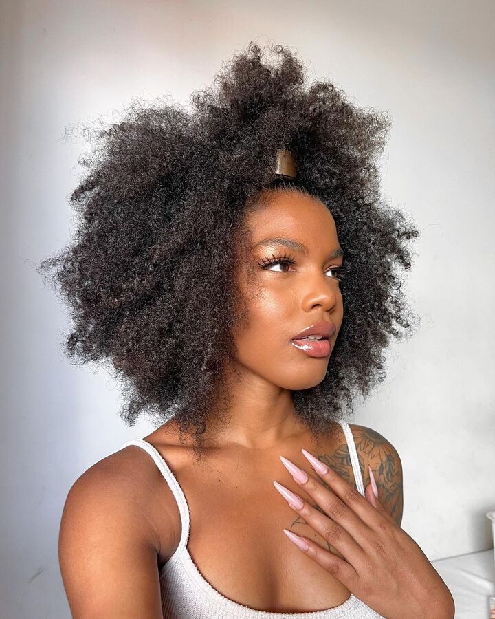 Guia Completo: Tipos de Cabelo Crespo (4A, 4B, 4C) e Suas Características