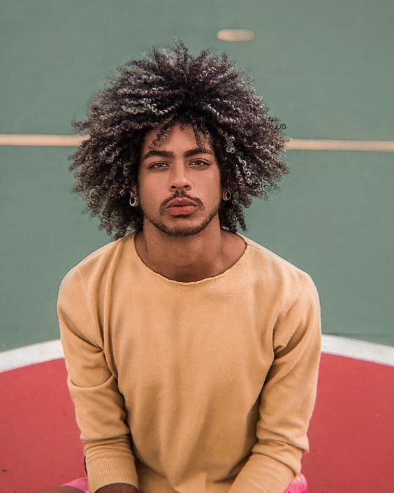 Pente Garfo: O Segredo para um Volume Perfeito no seu Black