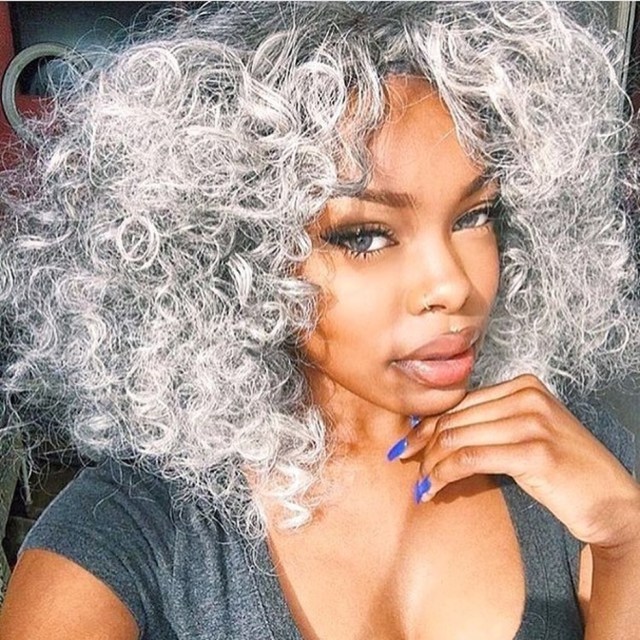 Guia Completo: Platinado Perolado vs. Acinzentado para Morenas