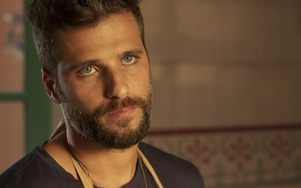 estilo de cabelo ator brasileiro novela