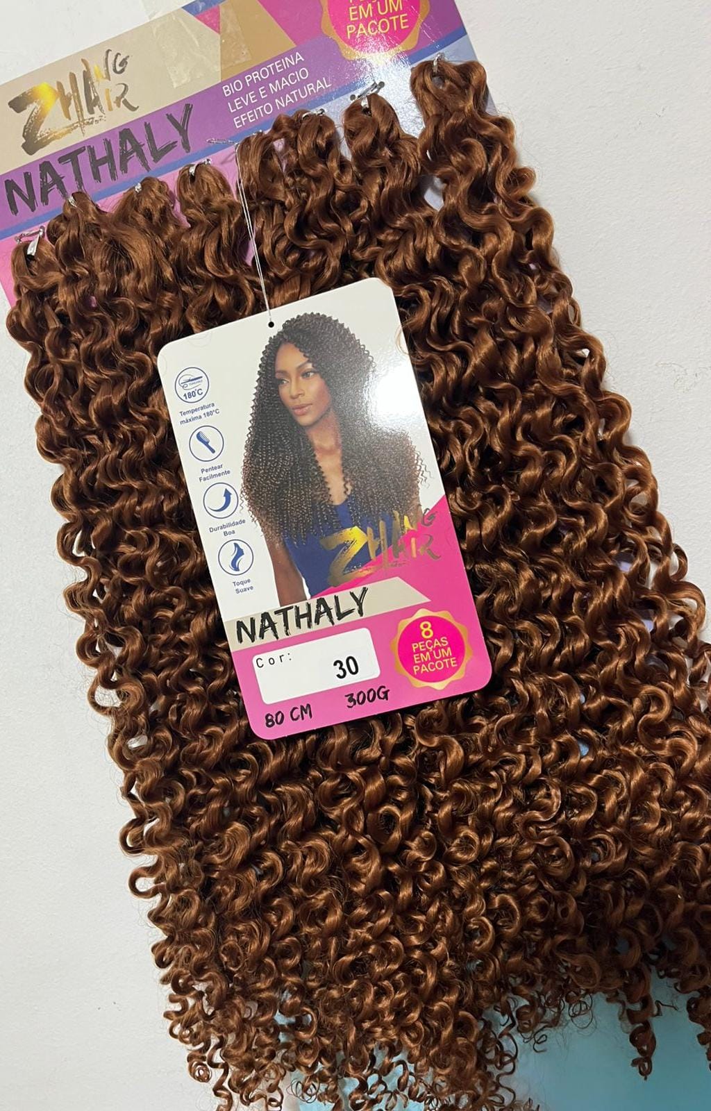 Cabelo cacheado chocolate: Extensões e perucas para um visual sem química