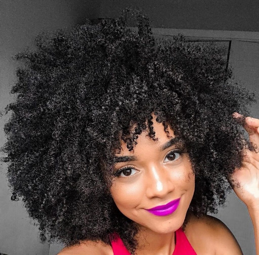 Guia Completo: Como Escolher o Melhor Corte Curto para Seu Tipo de Cacho