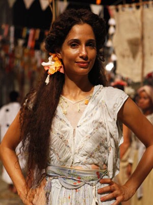 finalização cabelo cacheado camila pitanga