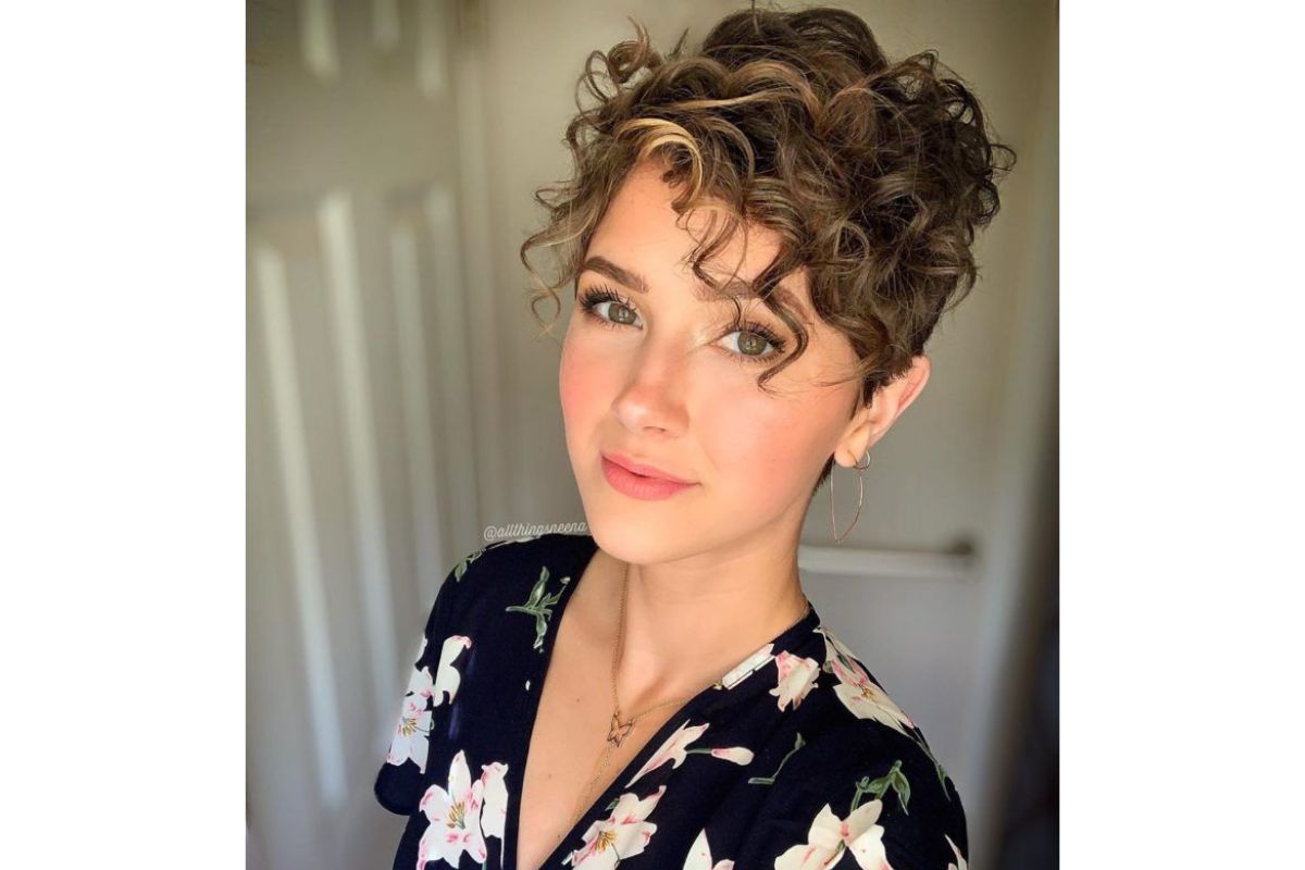 Cabelo Cacheado Curto Natural