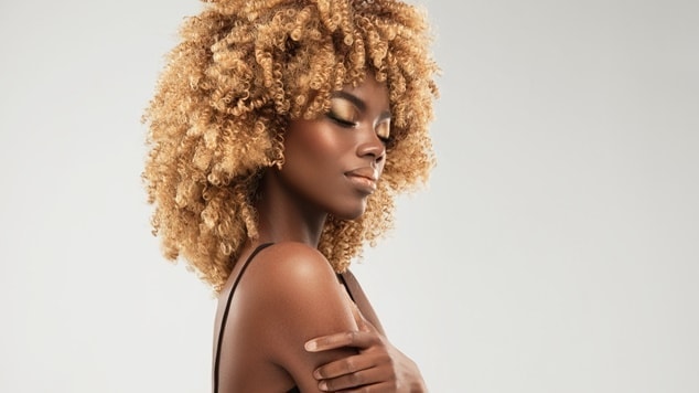 Cabelo Cacheado Loiro