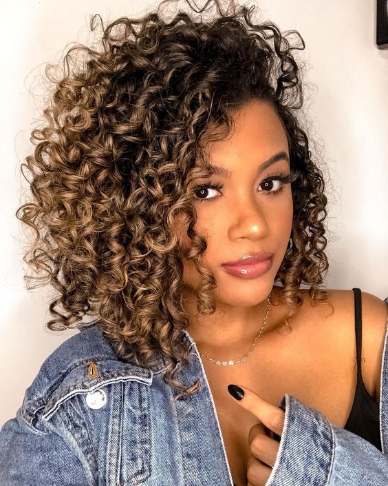 Ombré hair em casa: Dicas e produtos para um resultado profissional