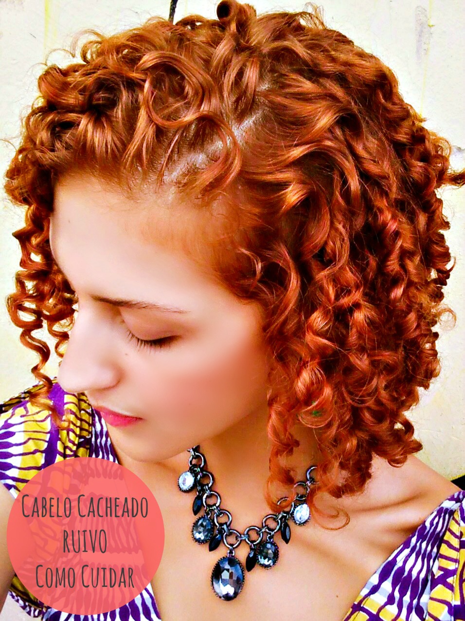 cabelo cacheado vermelho