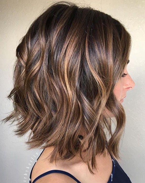 morena iluminada marrom dourado