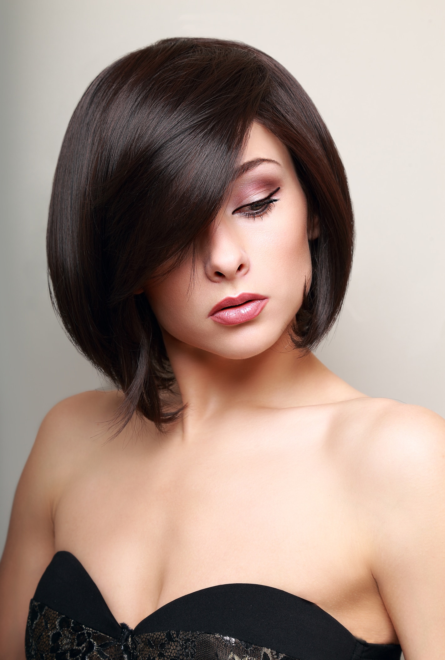 Short Bob vs. Chanel Clássico: Qual o Melhor para Você?