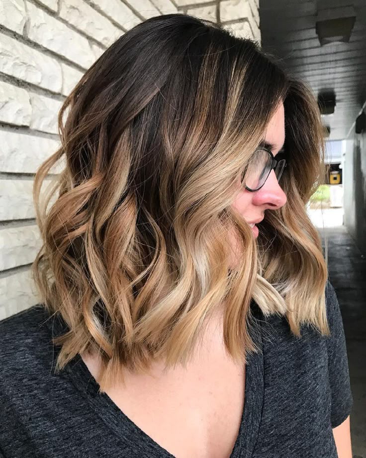 5 ideias de títulos para posts sobre cabelo chocolate com luzes californianas:
1. Cabelo Chocolate com Luzes Californianas: O Guia Completo para um Visual Radiante
2. Transformação Iluminada: Descubra os Segredos do Cabelo Chocolate com Californianas
3. Luzes Californianas no Cabelo Chocolate: Tons