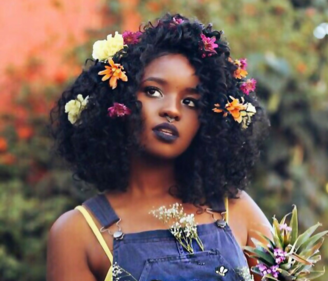 Máscaras Matizadoras: Como Escolher a Certa para Seu Cacho Colorido