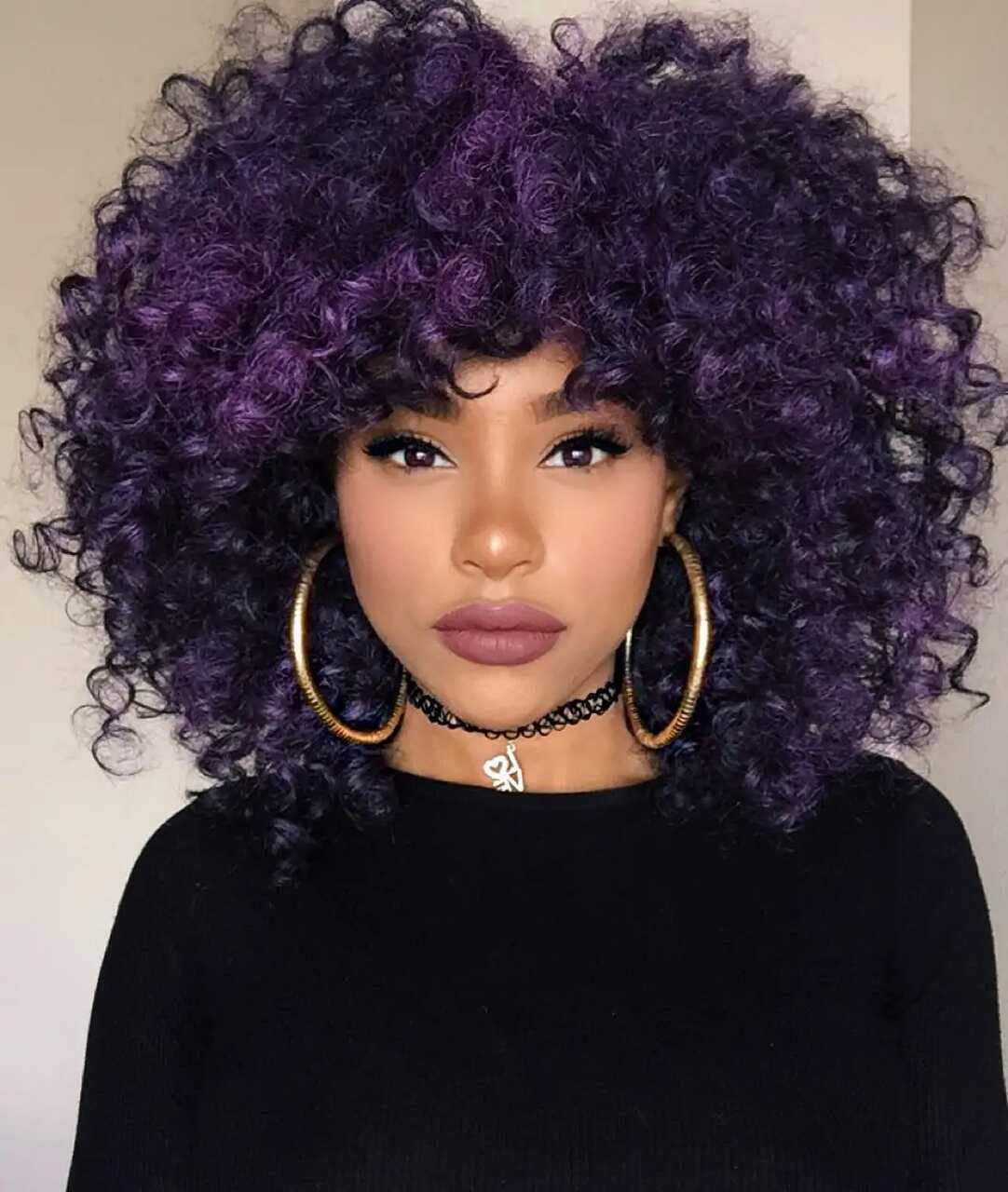 Descoloração para Cabelo Roxo: Tudo o que Você Precisa Saber Antes de Pintar