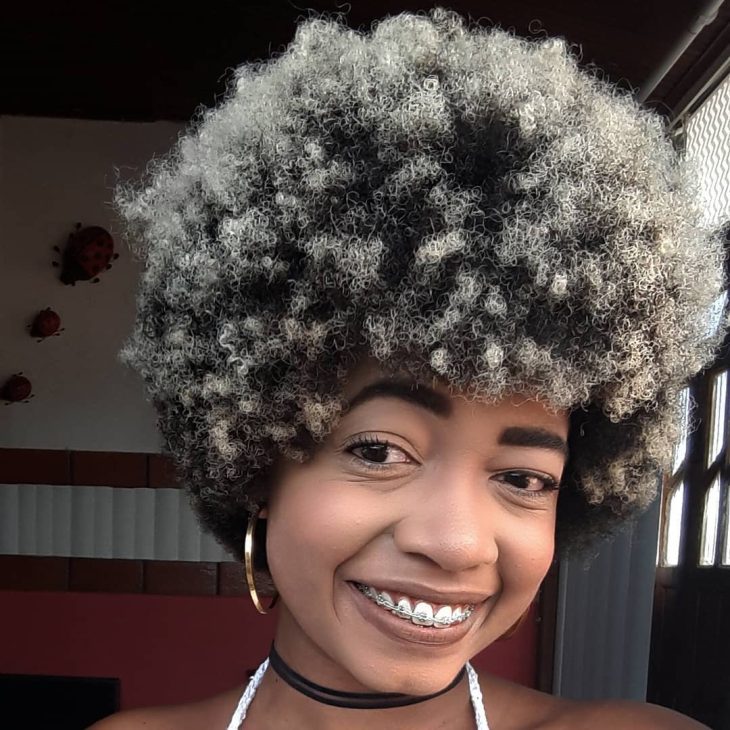 Cuidados Essenciais para Manter Suas Pontas Platinadas Saudáveis