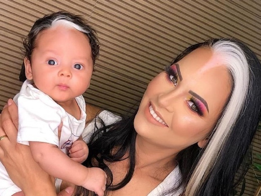 cabelo com mecha branca