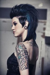 Penteados de Festa: Moicano Feminino com Acessórios para Arrasar