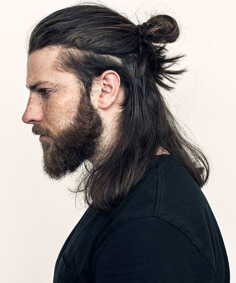 cabelo comprido masculino