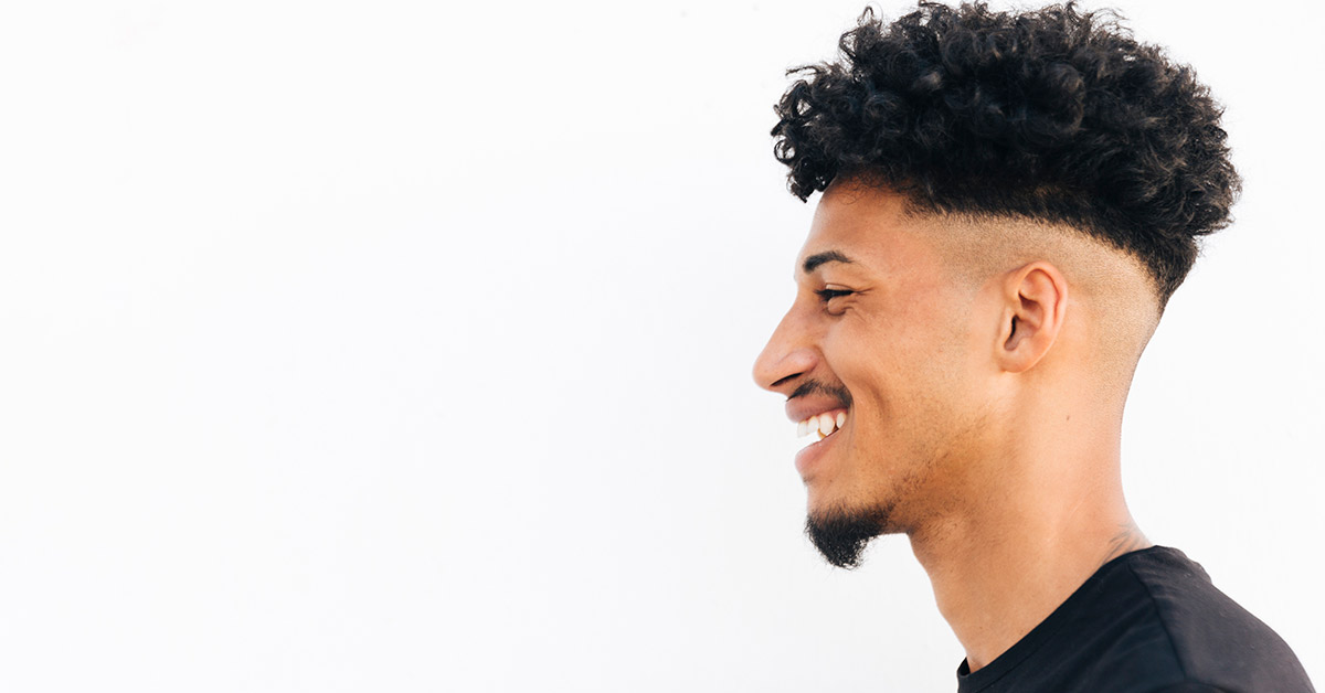 Produtos Indispensáveis para Cabelos Crespos Masculinos: Guia de Compras