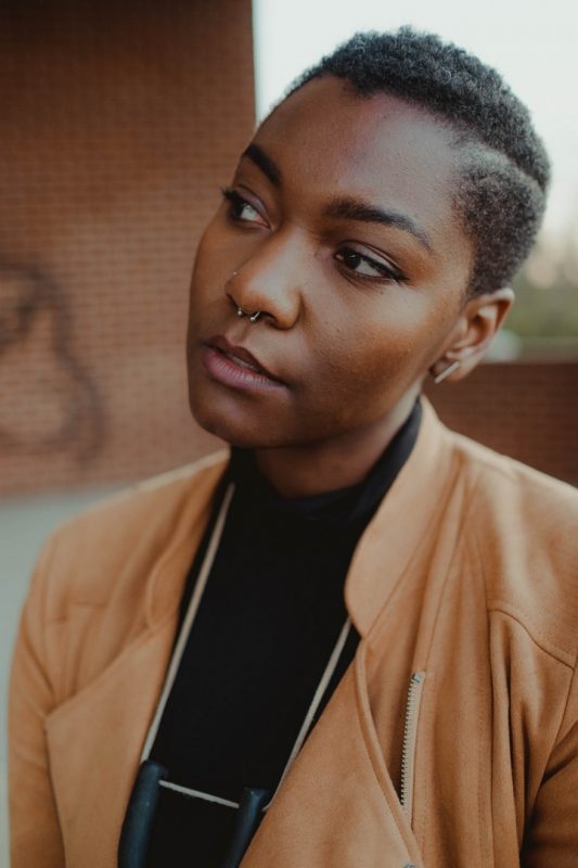 Como Fazer um Bouffant Curto Autêntico dos Anos 60