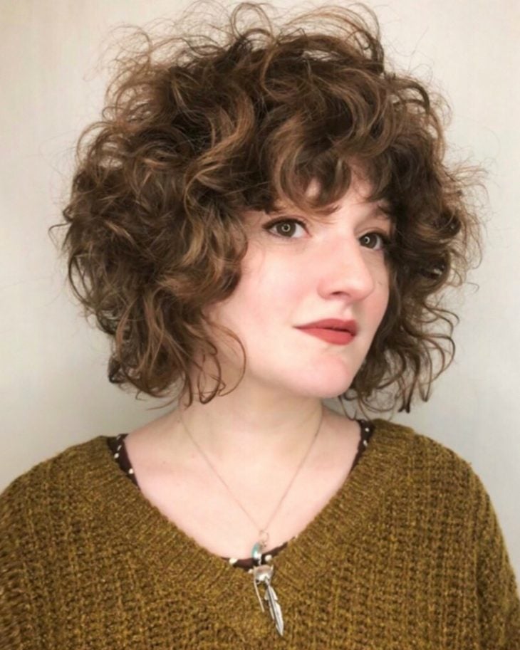 preço corte cabelo curto cacheado rosto redondo