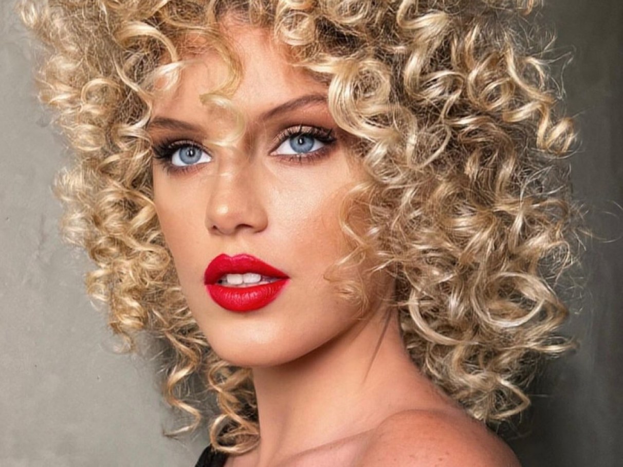 pixie cut vs short bob cabelo cacheado rosto redondo