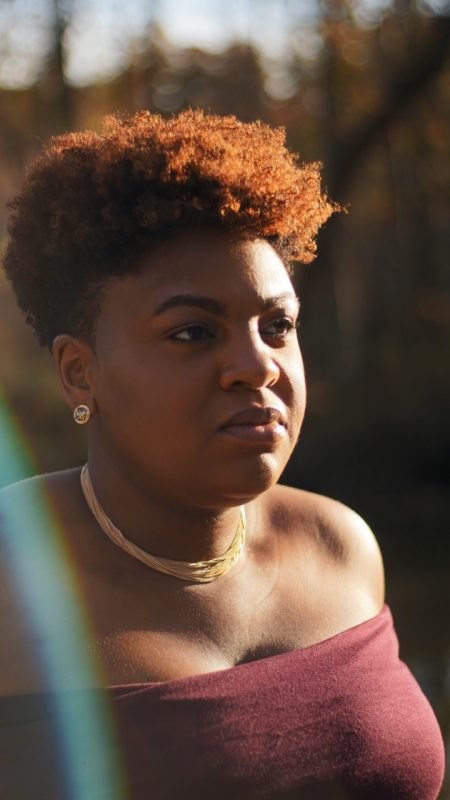 Como Harmonizar o Cabelo Curto Chocolate com o Seu Tom de Pele