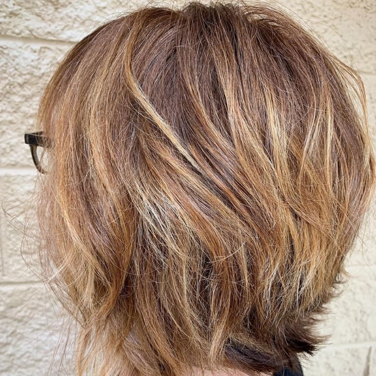 Como Harmonizar o Cabelo Curto Chocolate com o Seu Tom de Pele