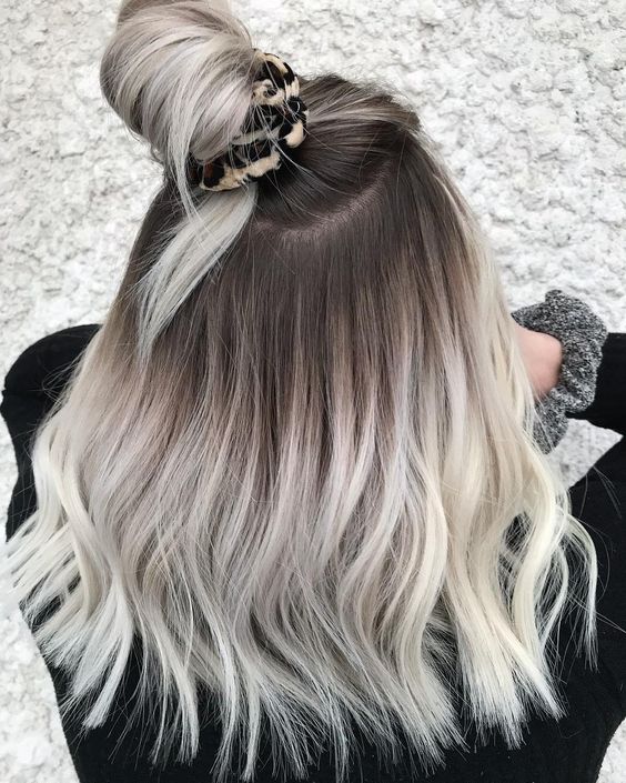 Ombré Hair Platinado em Cabelos Curtos: Como Conquistar e Manter o Tom Perfeito