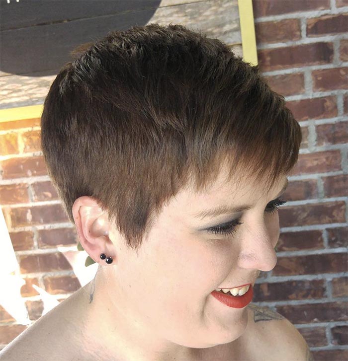 melhores cortes cabelo curto 60 anos rosto redondo