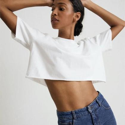 Penteados Y2K em Cabelos Curtos: 5 Ideias Criativas com Acessórios dos Anos 2000