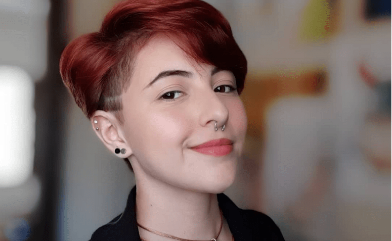 cabelo curto vermelho