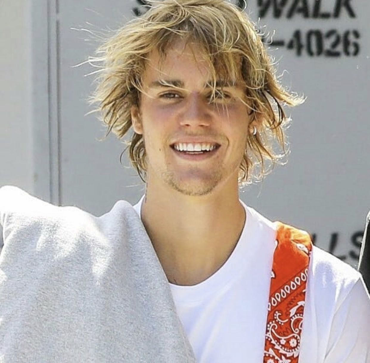 Undercut e Topete: O Segredo do Visual Maduro de Justin Bieber em 2012