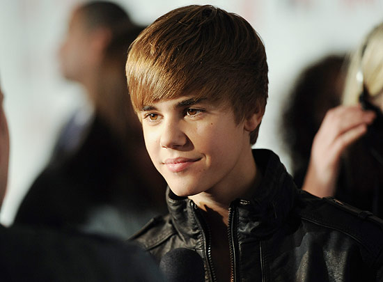 Visagismo e Celebridades: O Caso Justin Bieber e a Transformação da Imagem