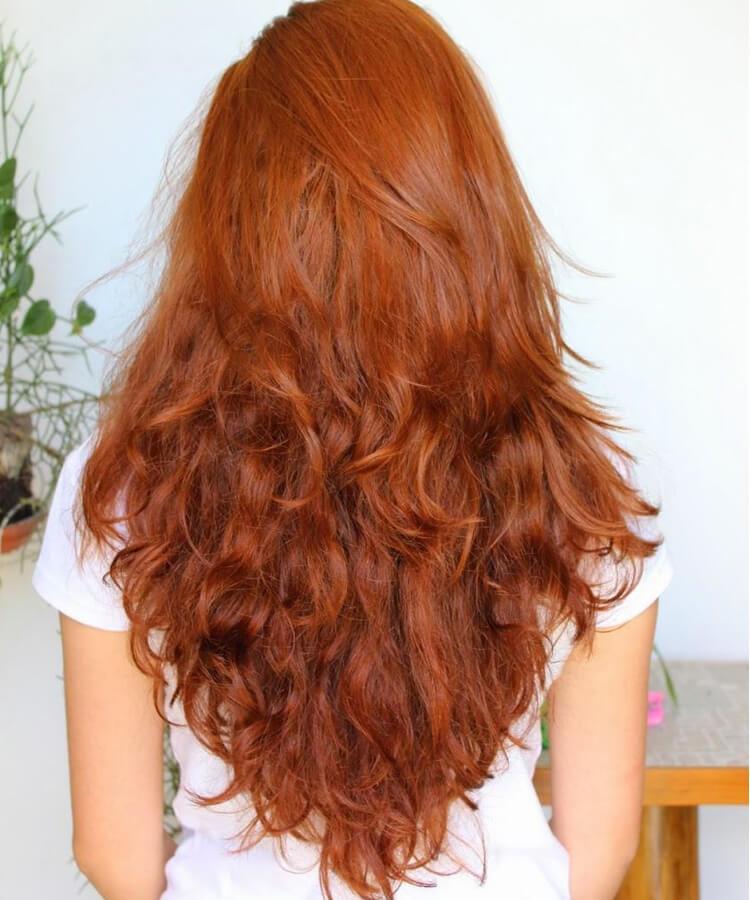 corte long bob em camadas ondulado