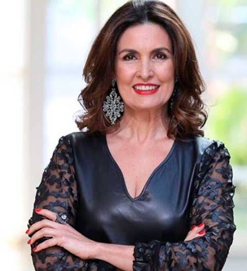 Como Fátima Bernardes Mantém a Saúde dos Fios aos 62 Anos