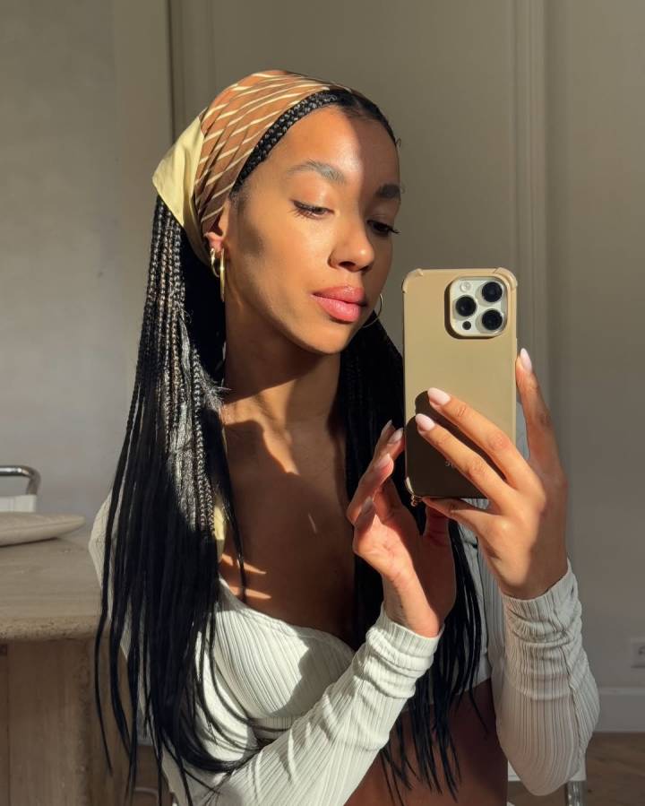 5 ideias de títulos:
1. Coque Despojado: O Guia Completo para o Estilo 