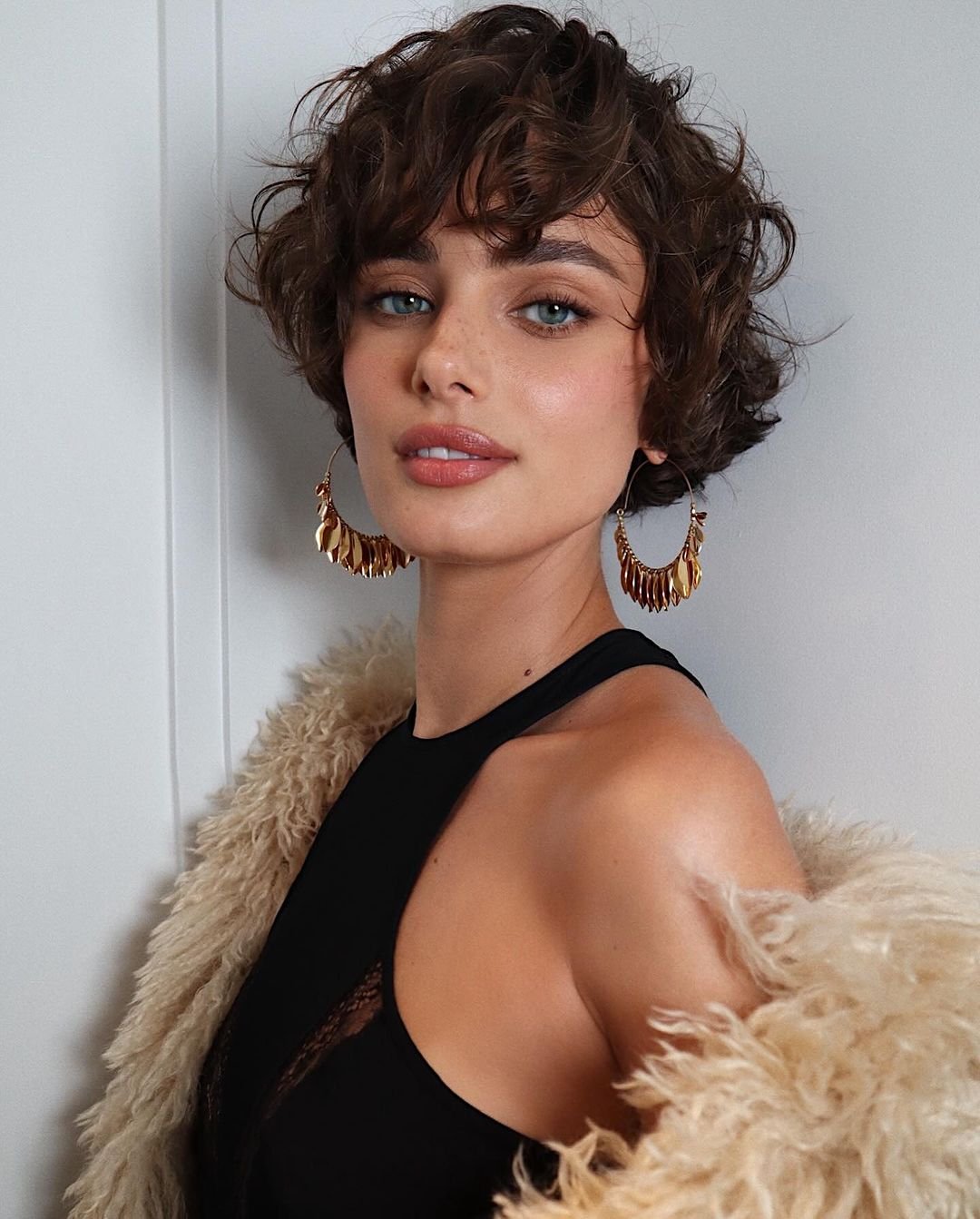 corte mullet anos 80 ou wolf cut