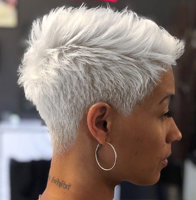 Inspirações de Buzz Cut Feminino: Galeria de Fotos