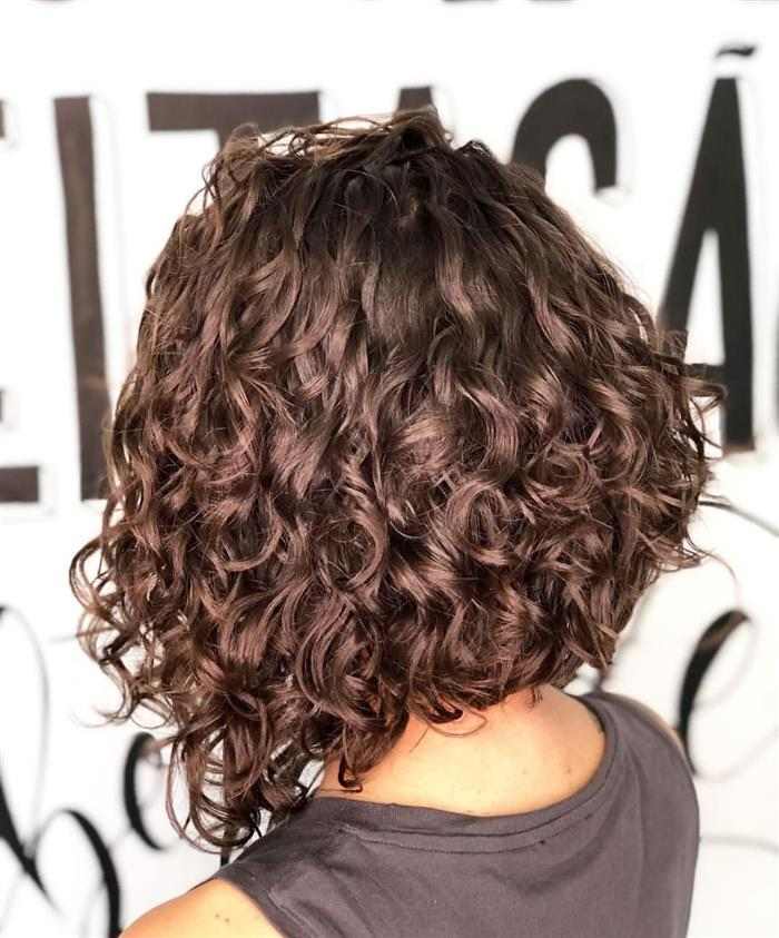 cabelo feminino curto atras