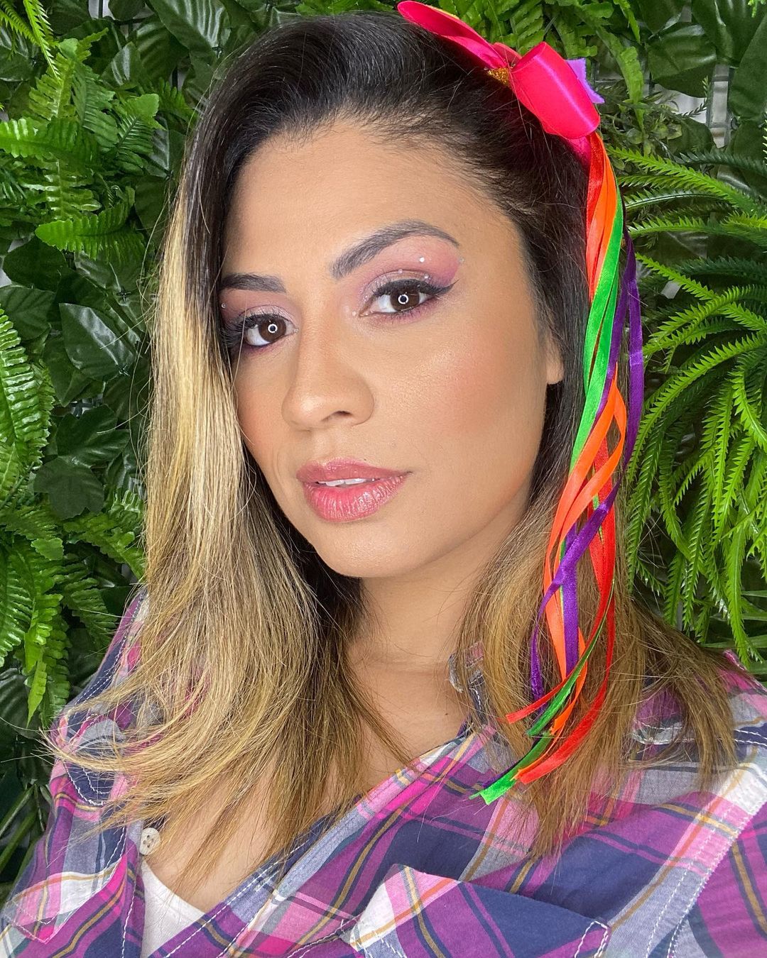 Os Melhores Acessórios para Complementar seu Penteado Junino