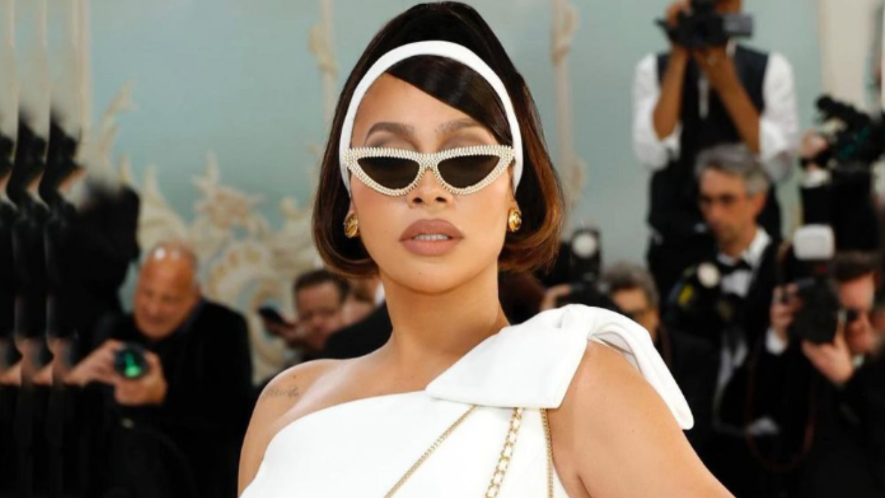 Produtos Essenciais para Manter o Volume e Balanço do Seu Cabelo Repicado Anos 90