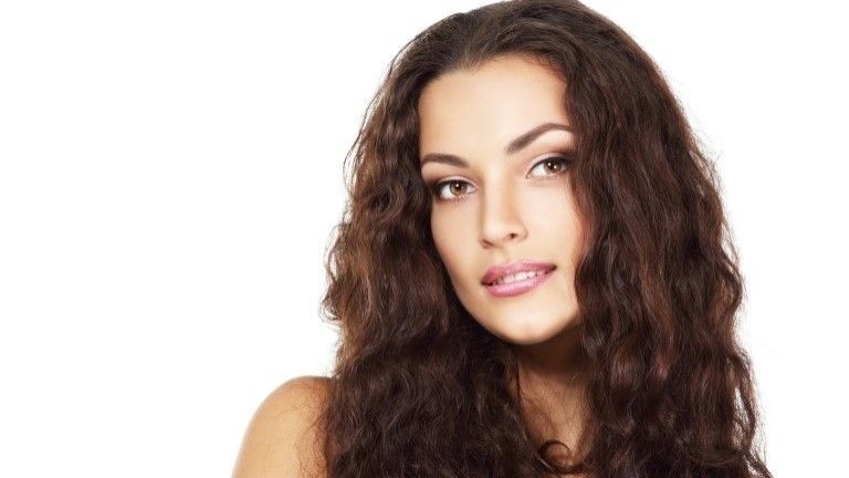 cabelo frisado natural