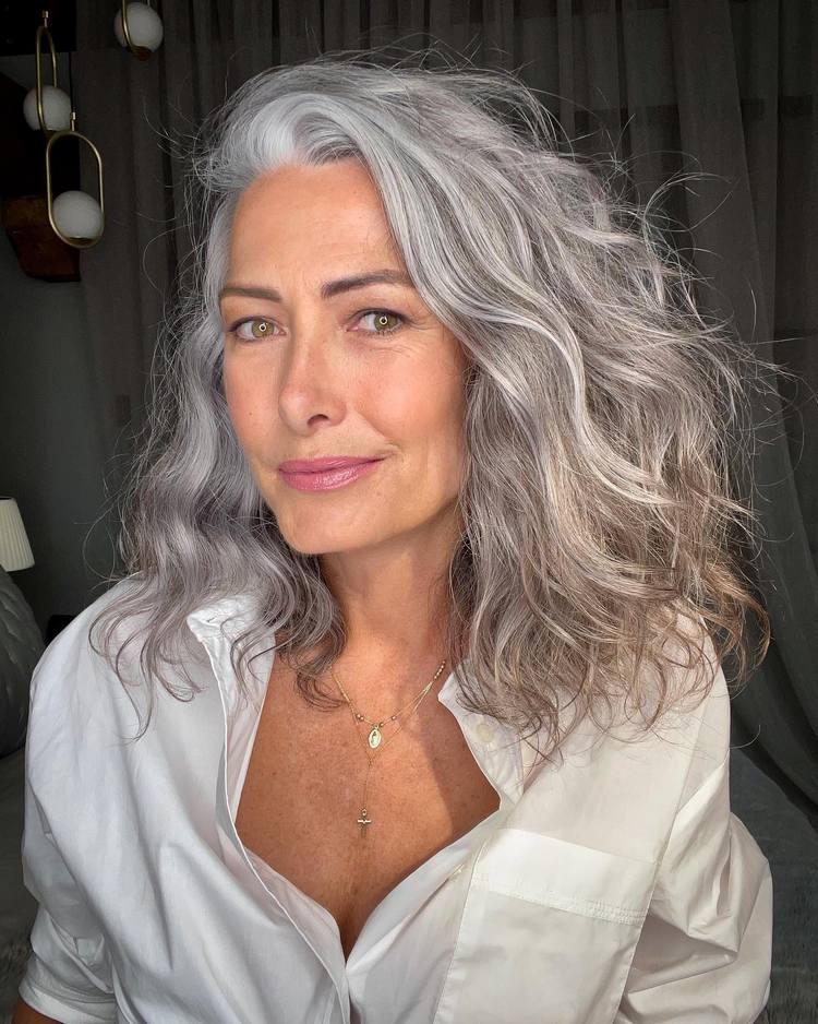 corte pixie para grisalhas jovens