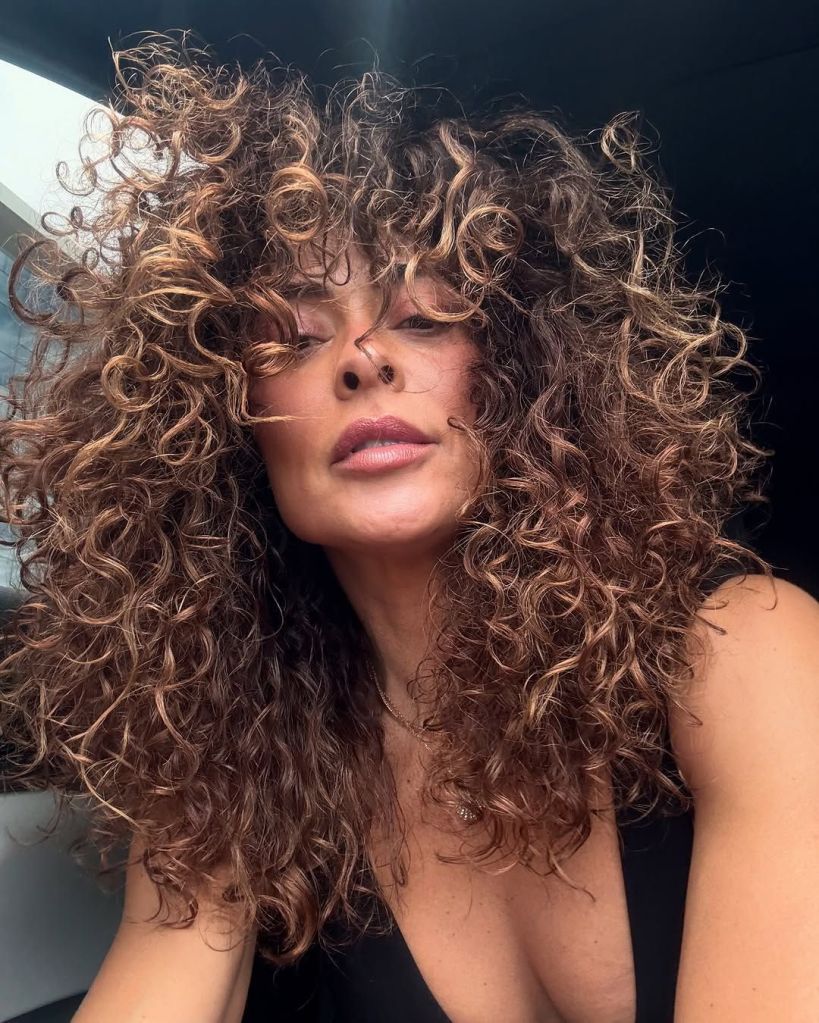 Como Juliana Paes Conquistou Seus Cachos Naturais