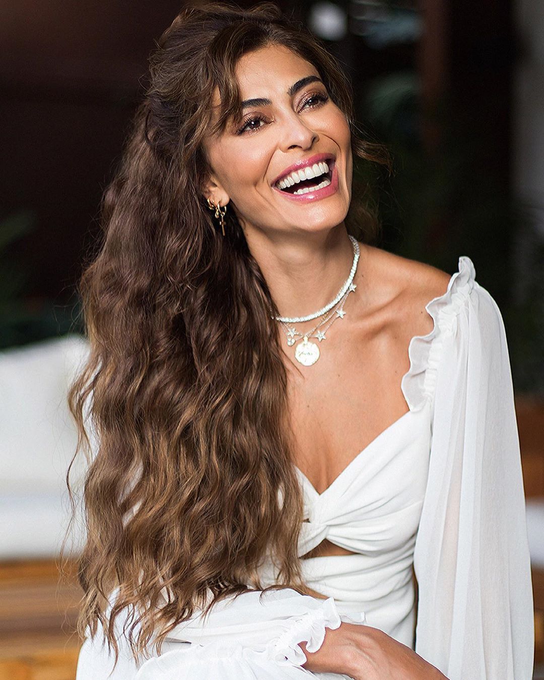 Extensões Capilares: O Truque de Juliana Paes para Volume e Movimento