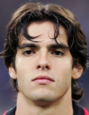 A Evolução do Estilo de Cabelo de Kaká: Do Milan ao Pós-Carreira